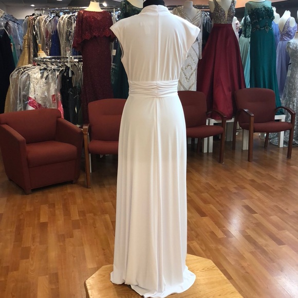 Women’s graduation dress, sleeveless - Picture 4 of 8